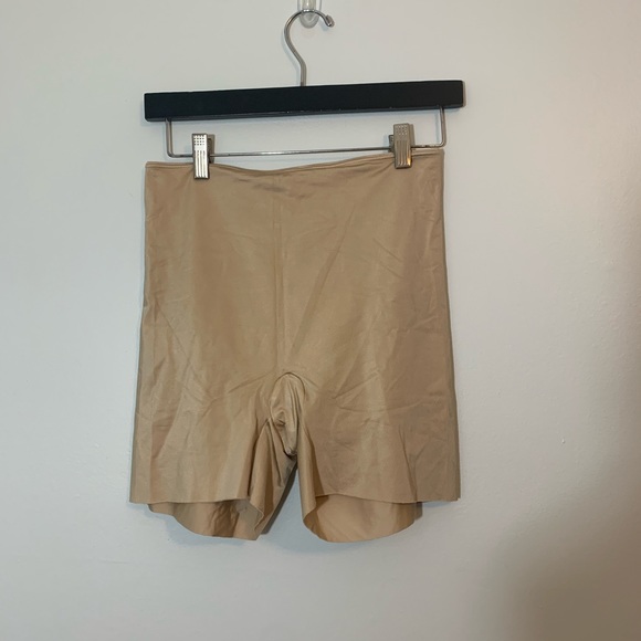 SPANX Other - Spanx Simplicity Shapewear Shorts High Waisted